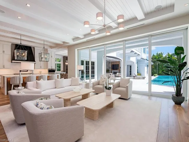 $20,950,000 | 1675 Gordon Drive, Naples, FL 34102