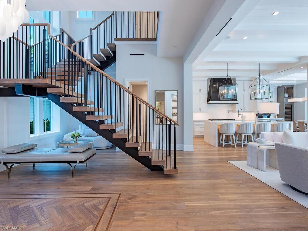 1675 Gordon Drive Naples, FL 34102 - Photo 22 of 48