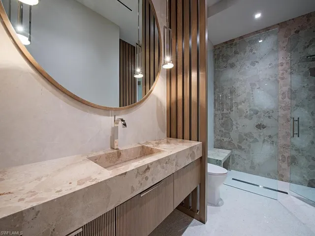 $20,950,000 | 1675 Gordon Drive, Naples, FL 34102