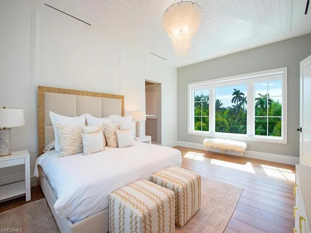 $20,950,000 | 1675 Gordon Drive, Naples, FL 34102