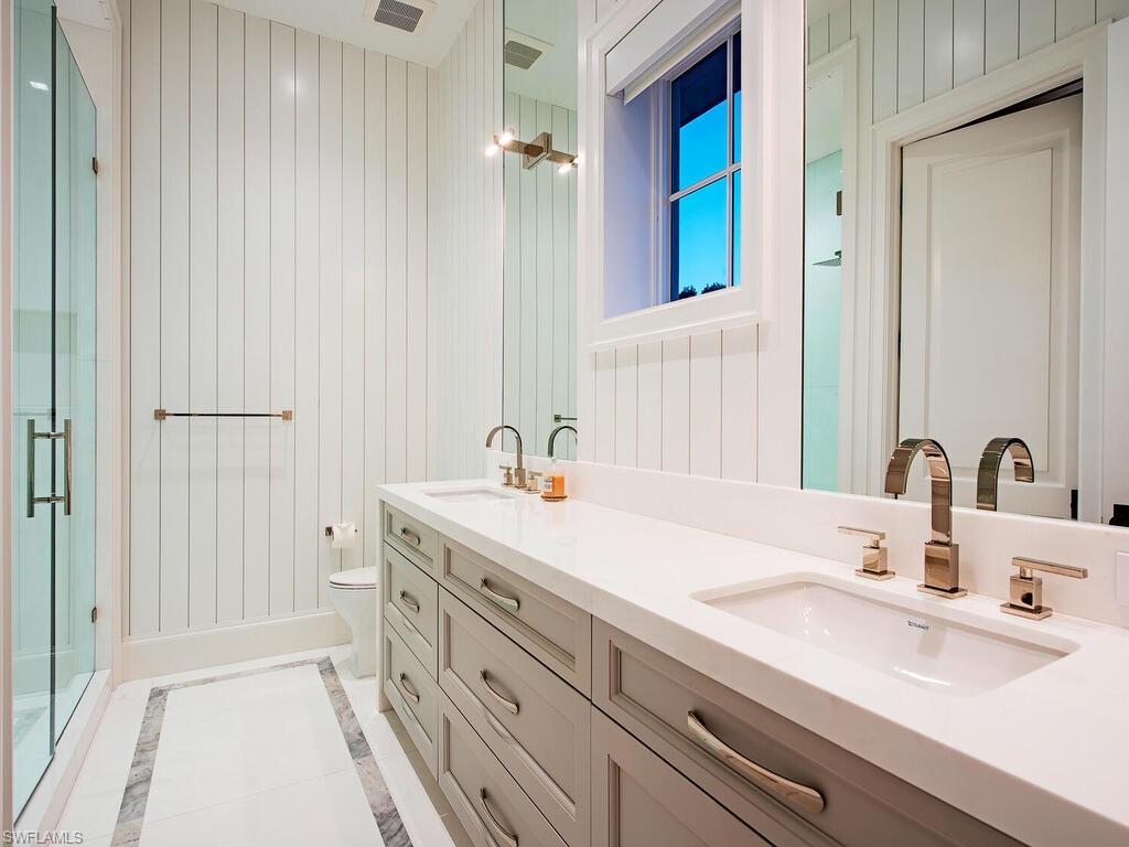 1675 Gordon Drive Naples, FL 34102 - Photo 37 of 48