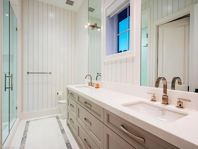 $20,950,000 | 1675 Gordon Drive, Naples, FL 34102