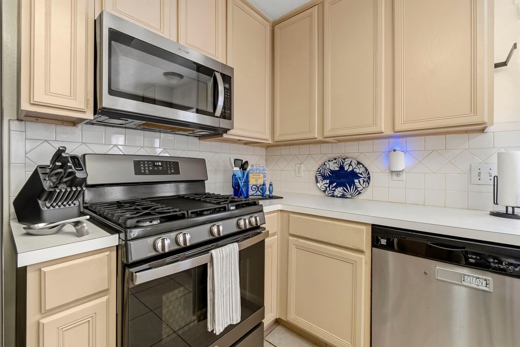 10718 Tryon Drive Houston, TX 77065 - Photo 14 of 42
