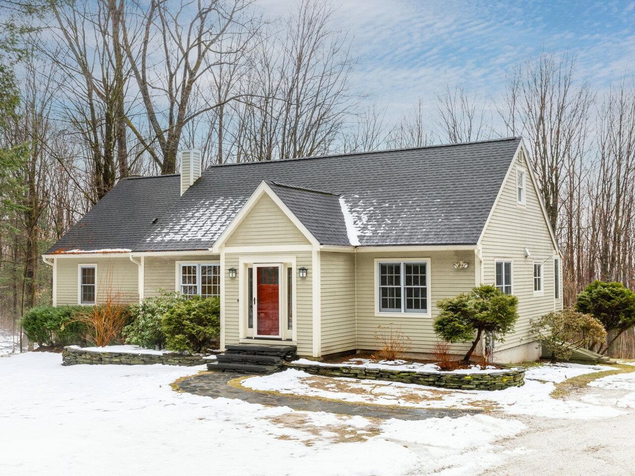 274 Enos Road Hinesburg, VT 05461 - Photo 1 of 35