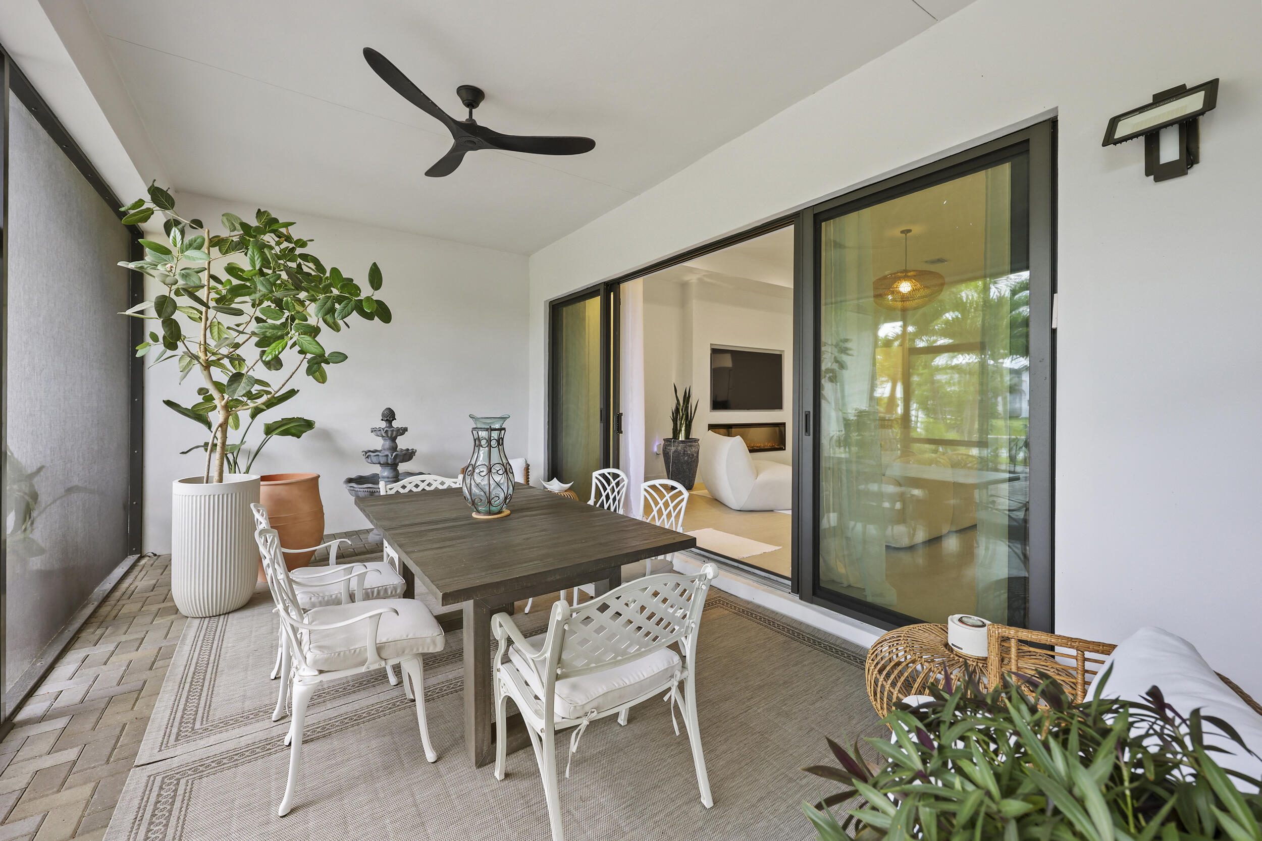 17044 Watersprite Lakes Road Boca Raton, FL 33496 - Photo 36 of 55 35-46_453a9014