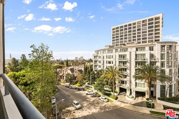 $925,000 | 10660 Wilshire Boulevard, Unit 703, Los Angeles, CA 90024