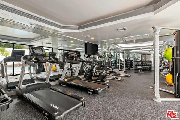 $925,000 | 10660 Wilshire Boulevard, Unit 703, Los Angeles, CA 90024