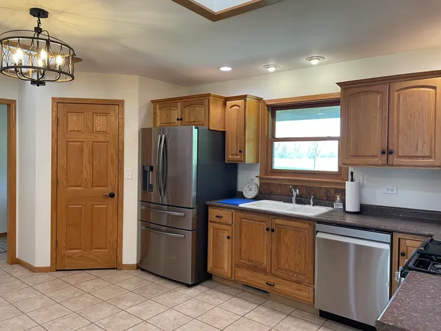 $899,900 | 9506 296th Avenue, Salem Lakes, WI 53168