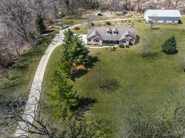 $899,900 | 9506 296th Avenue, Salem Lakes, WI 53168