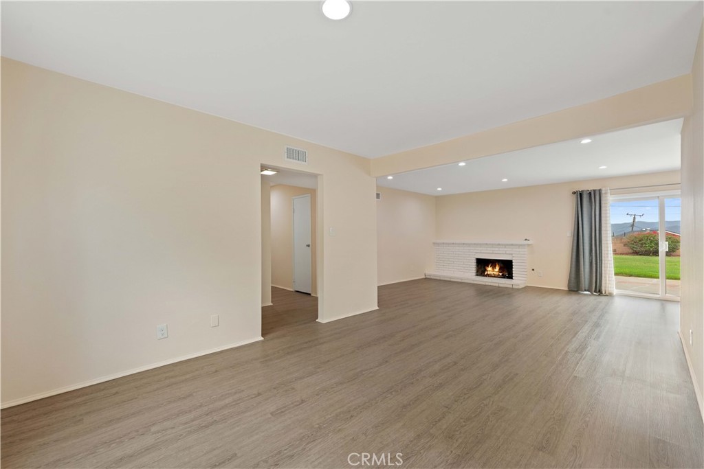 4694 Walnut Avenue Simi Valley, CA 93063 - Photo 8 of 64