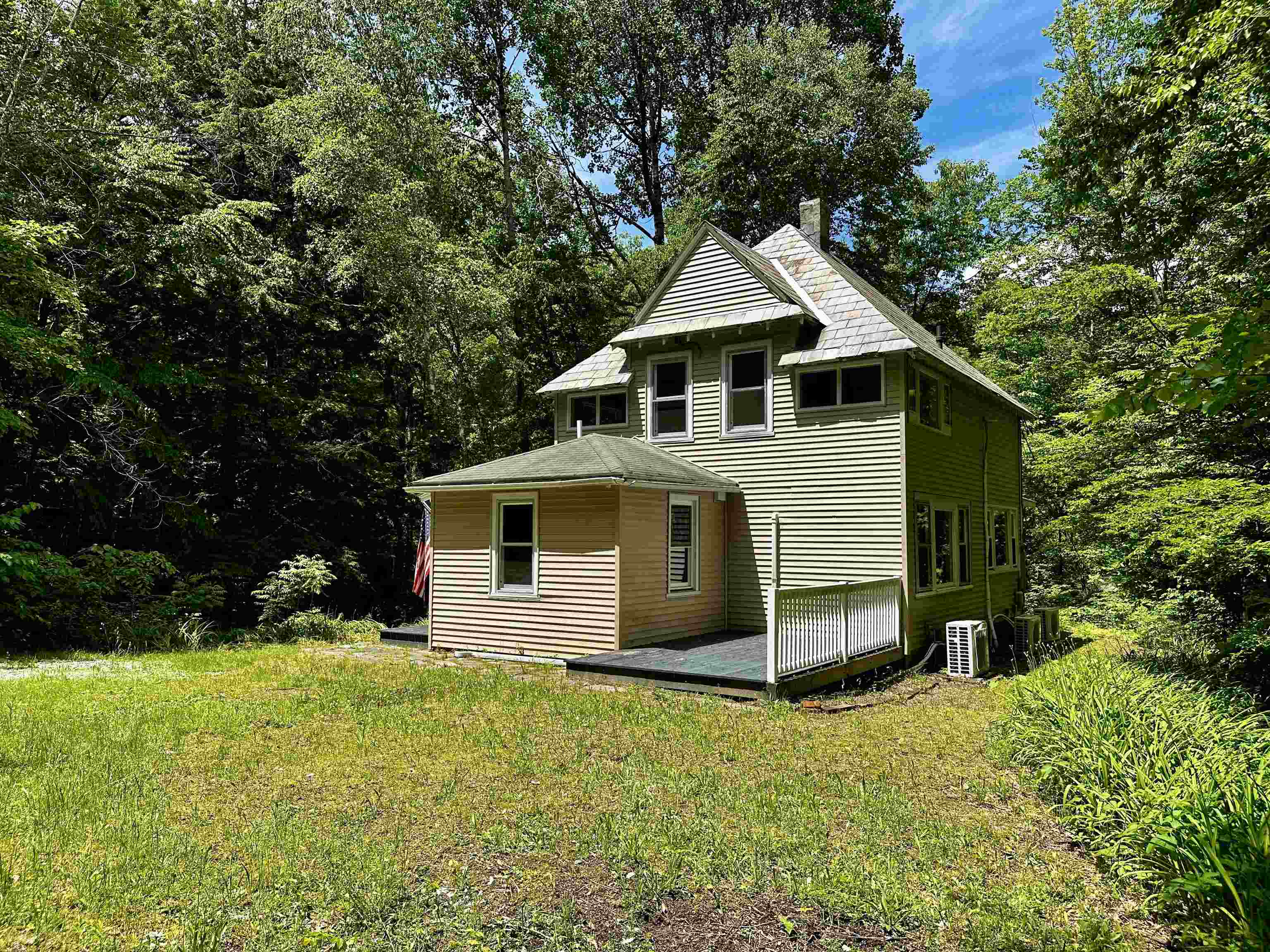 45 Eden Avenue Proctor, VT 05765 - Photo 5 of 26