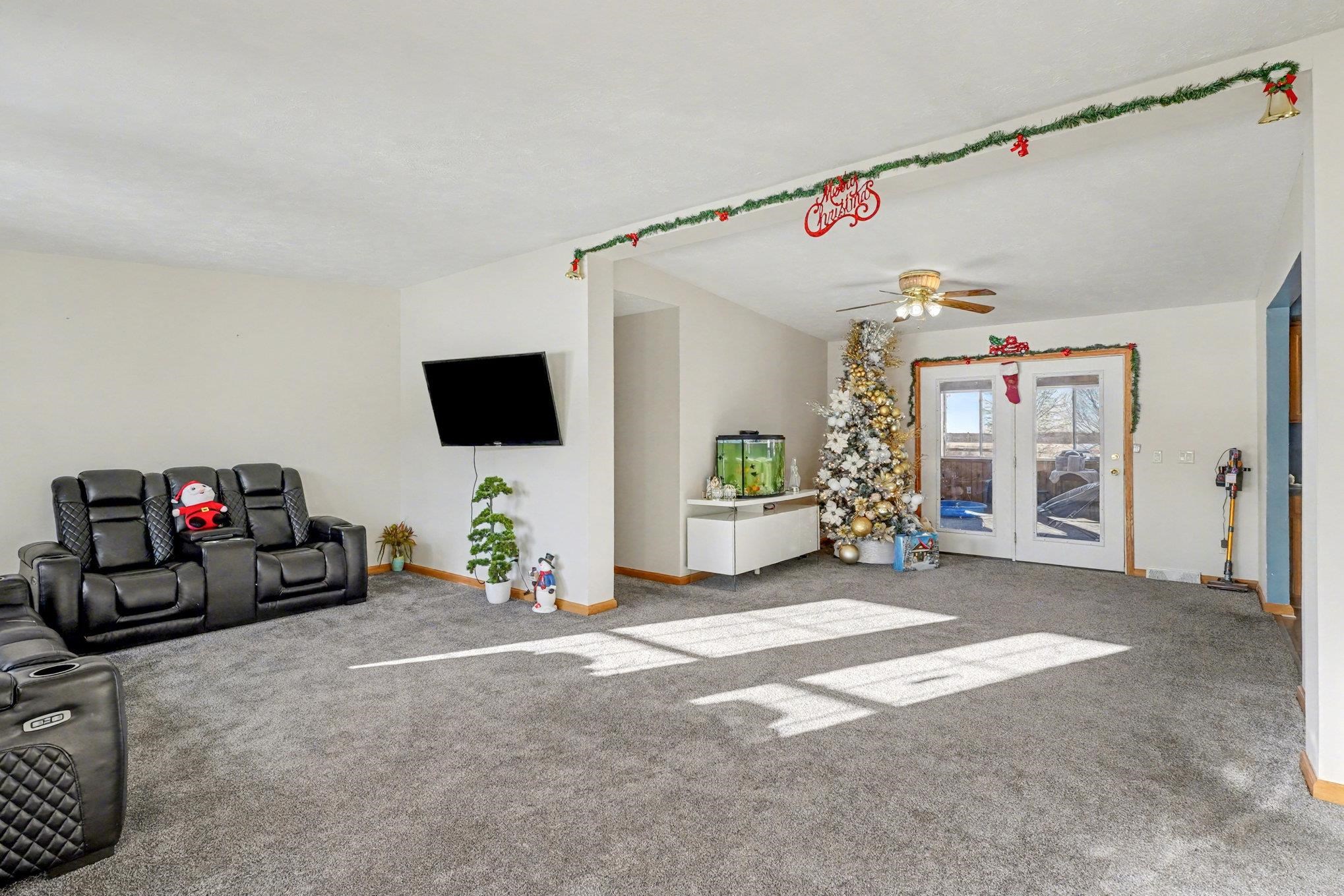 1190 Arthur Road Remus, MI 49340 - Photo 4 of 42
