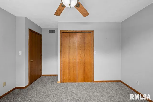 $360,000 | 211 Eagle Ridge Road, Muscatine, IA 52761