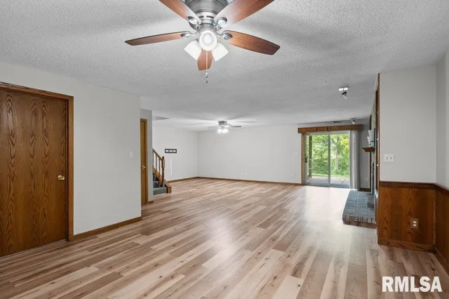 $360,000 | 211 Eagle Ridge Road, Muscatine, IA 52761