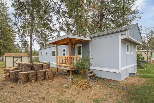 $75,000 | 34314 North Newport Highway, Chattaroy, WA 99003
