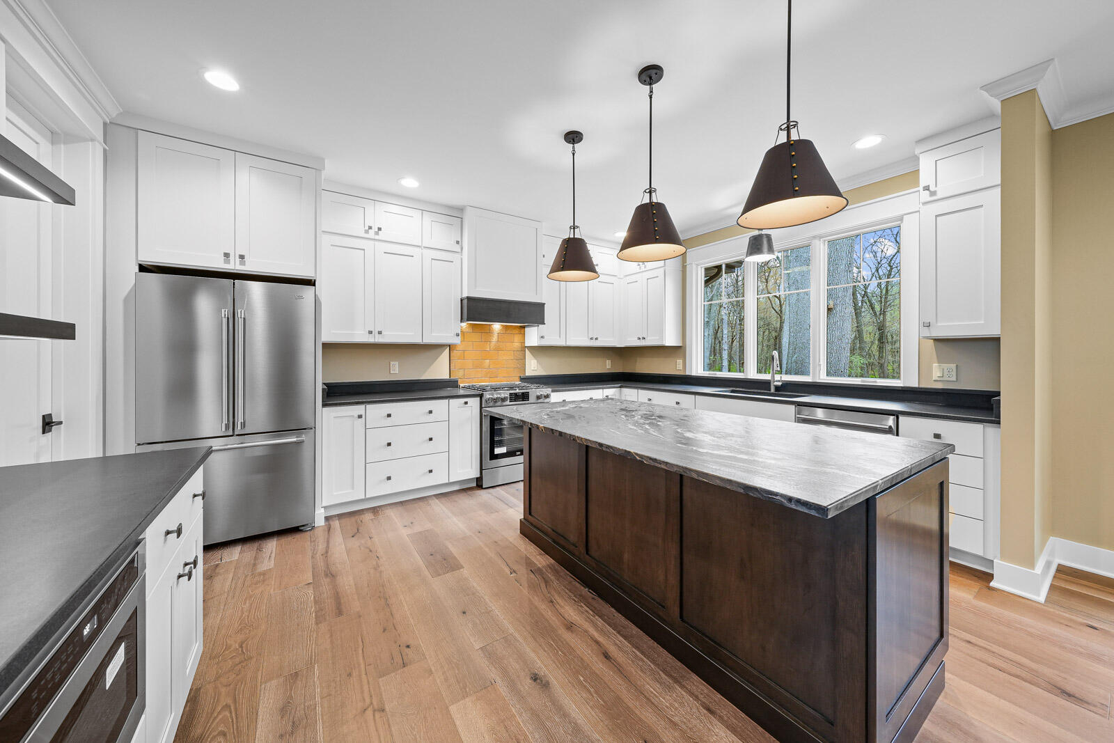 71293 Laurel Rdg Boulevard Niles, MI 49120 - Photo 15 of 47 Counter Seating