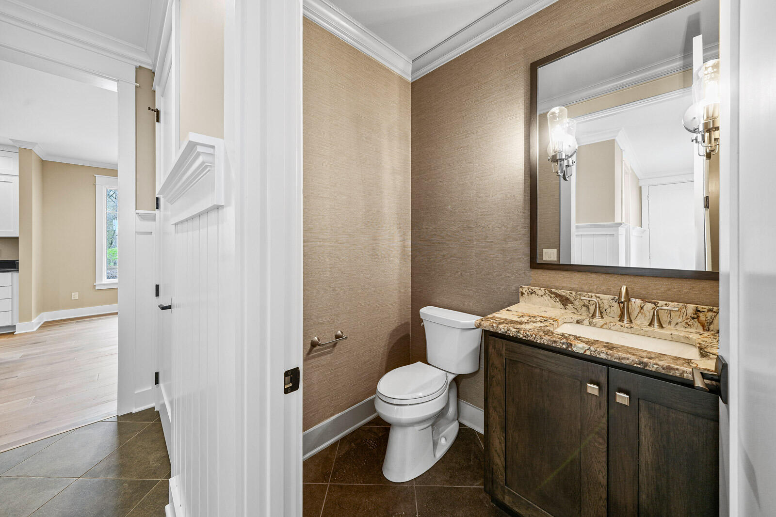 71293 Laurel Rdg Boulevard Niles, MI 49120 - Photo 22 of 47 Half Bath