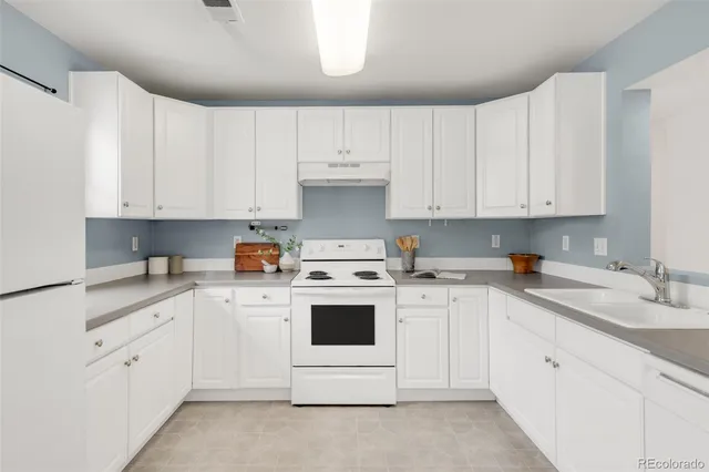 $348,000 | 9369 Longs Peak Drive, Commerce City, CO 80640