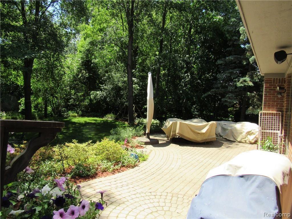 3853 Beechcrest Road Rochester Hills, MI 48309 - Photo 48 of 55