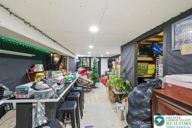 $279,900 | 249 West Street, Bath, PA 18014