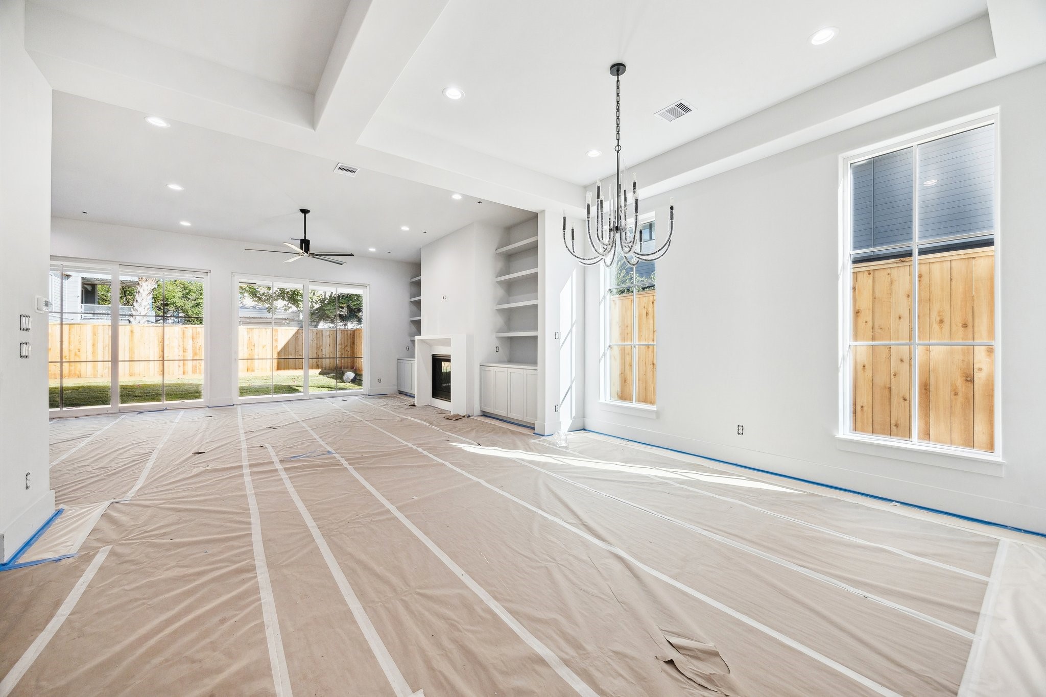 1118 Jackson Boulevard Houston, TX 77006 - Photo 19 of 19 Large Formal Dining Room with a wonderful open floor plan.