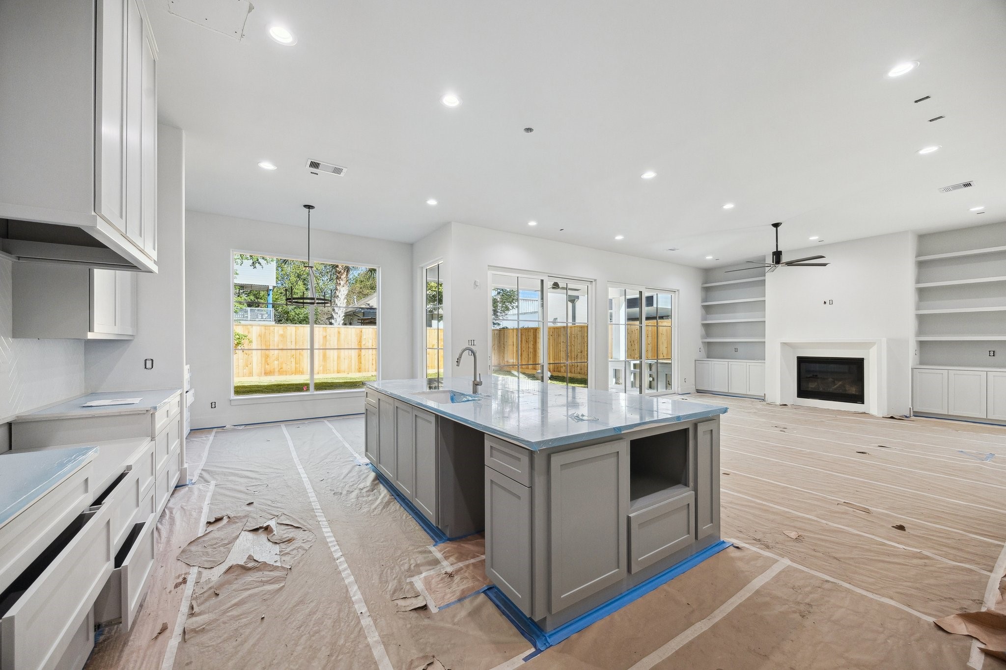 1118 Jackson Boulevard Houston, TX 77006 - Photo 7 of 19 View from the Kitchen towards the Family Room.
