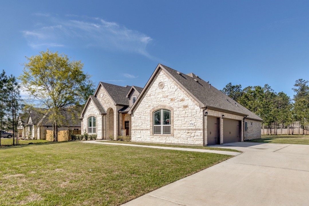 9741 Hardin Street Conroe, TX 77303 - Photo 9 of 29