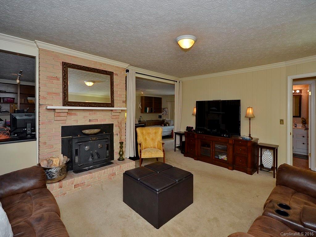 141 Ridgewood Place Brevard, NC 28712 - Photo 2 of 19