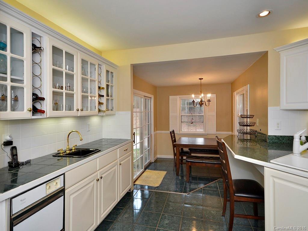 141 Ridgewood Place Brevard, NC 28712 - Photo 8 of 19