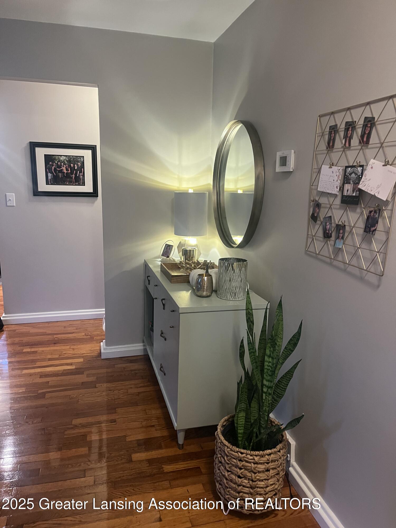 15860 Brook Road Lansing, MI 48906 - Photo 18 of 41 006