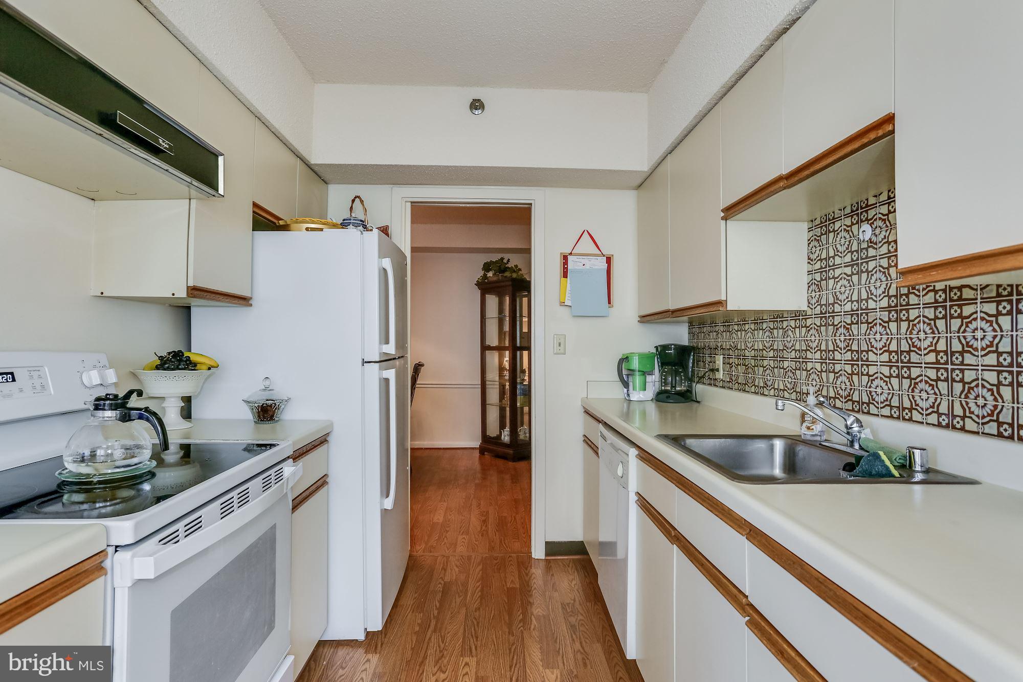 5505 Seminary Road, Unit 1101N Falls Church, VA 22041 - Photo 12 of 28
