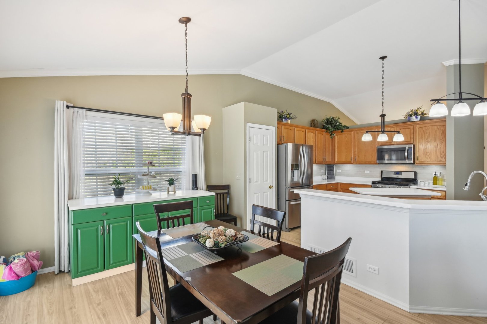 10409 Evendale Road Huntley, IL 60142 - Photo 5 of 34 Gallery Image 5