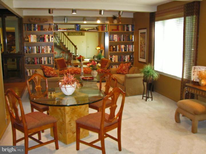 101 Hart Road Cherry Hill, NJ 08034 - Photo 3 of 25