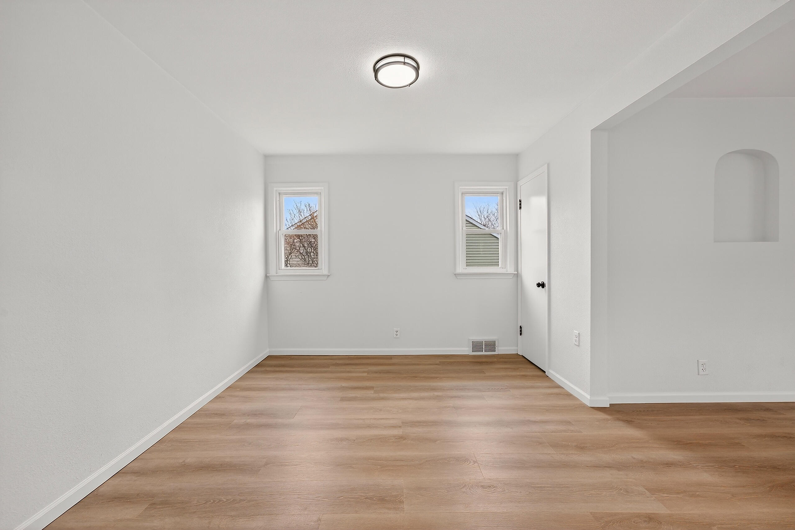6726 West Silver Spring Drive Milwaukee, WI 53218 - Photo 11 of 45 Dining room