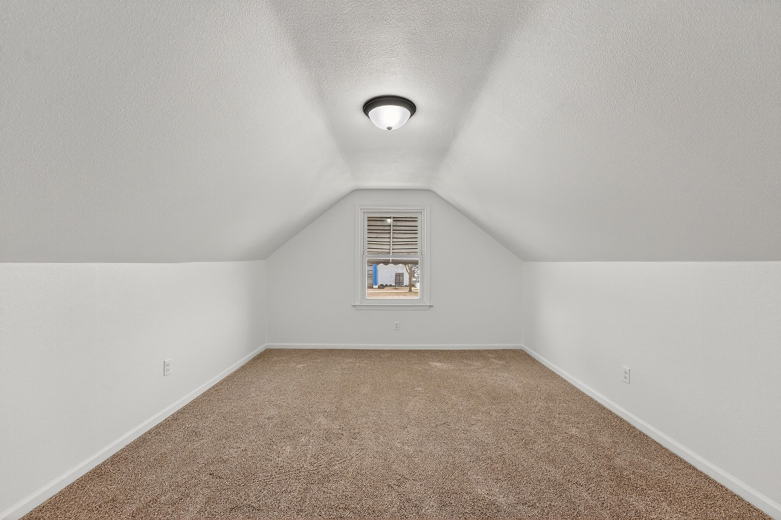 6726 West Silver Spring Drive Milwaukee, WI 53218 - Photo 28 of 45 UPSTAIRS PHOTO 3