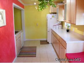 4 Hughes Court Springfield, IL 62712 - Photo 4 of 9