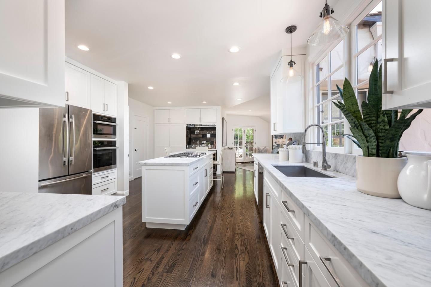 973 Baileyana Road Hillsborough, CA 94010 - Photo 16 of 56