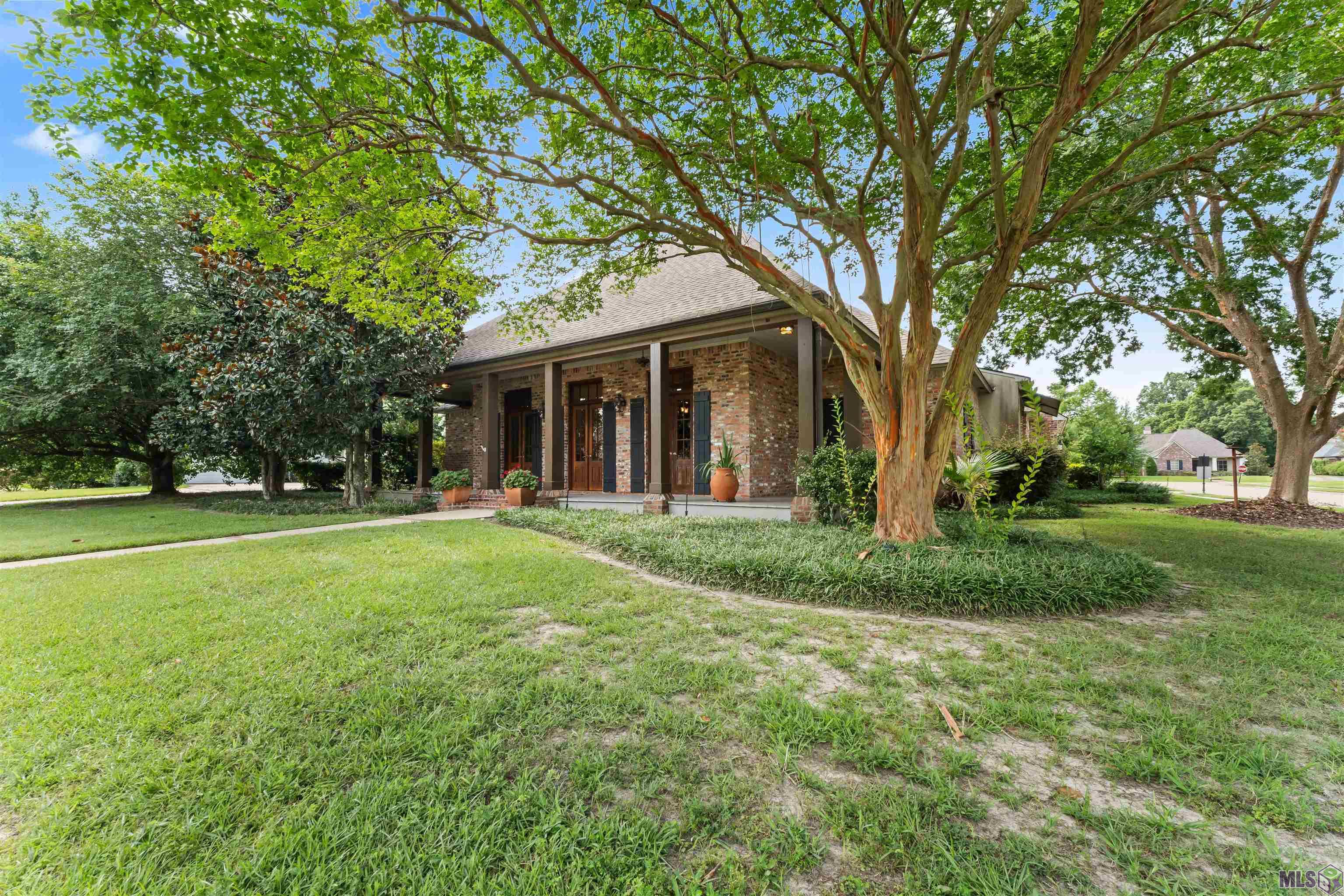 9806 Sedgewick Court St. George, LA 70809 - Photo 2 of 35