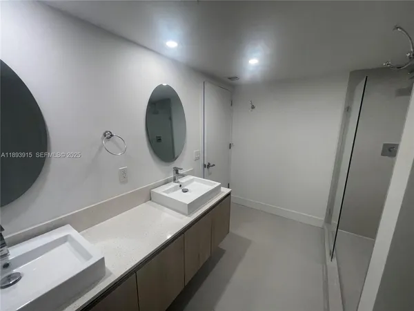 $2,850 | 13800 Highland Drive, Unit 604, North Miami Beach, FL 33181