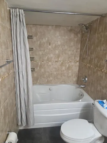 $2,050 | 800 Parkview Drive, Unit 701, Hallandale Beach, FL 33009