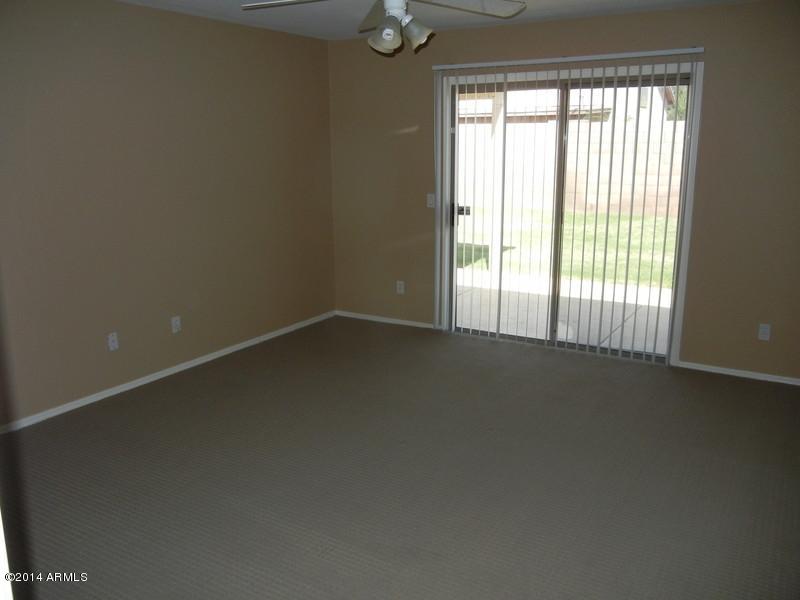 10358 West Piccadilly Road Avondale, AZ 85392 - Photo 8 of 14 281708066