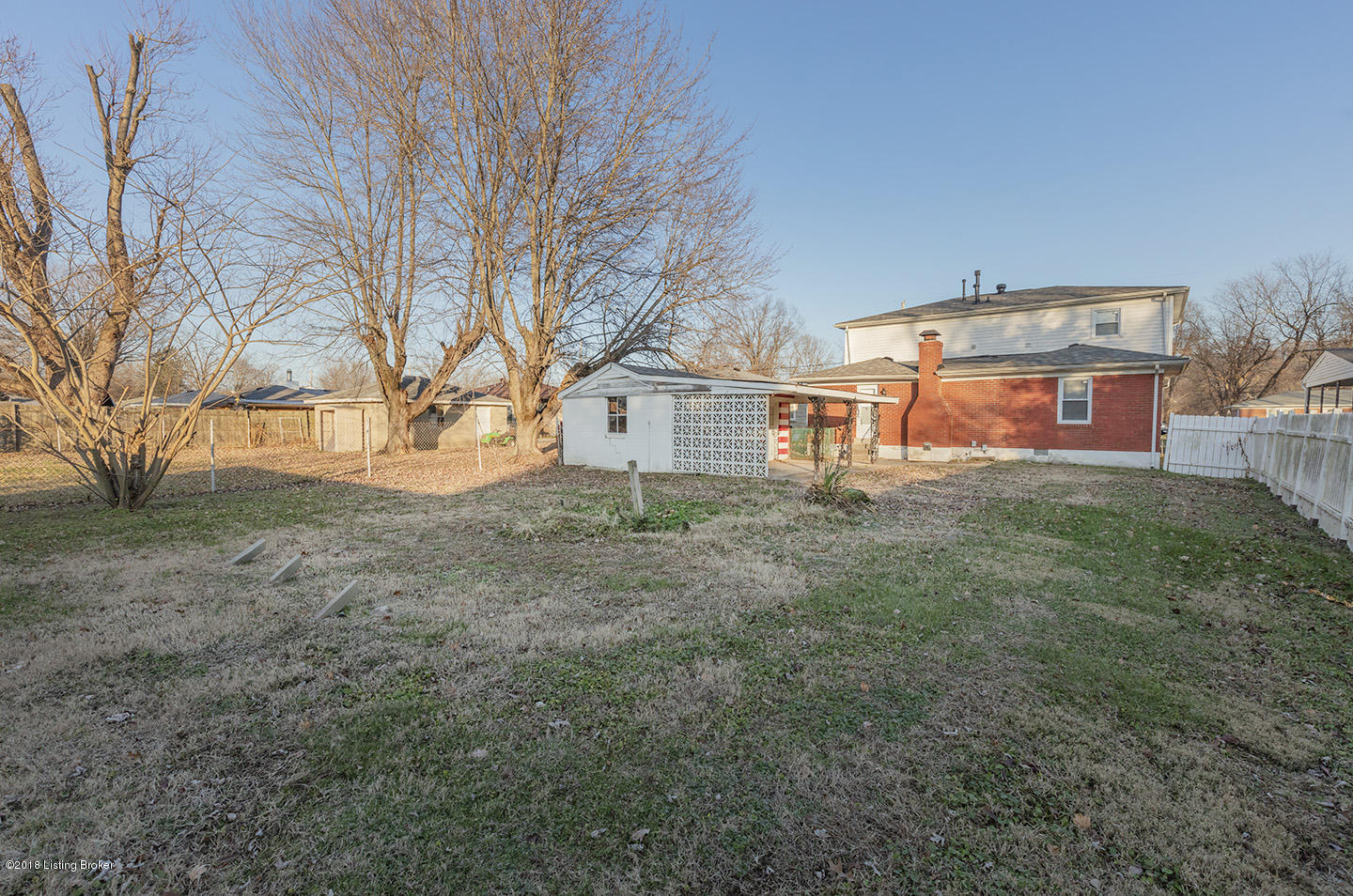 Garage and Covered Carport/Patio