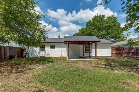 $295,000 | 2850 Linhaven Drive, Mesquite, TX 75150