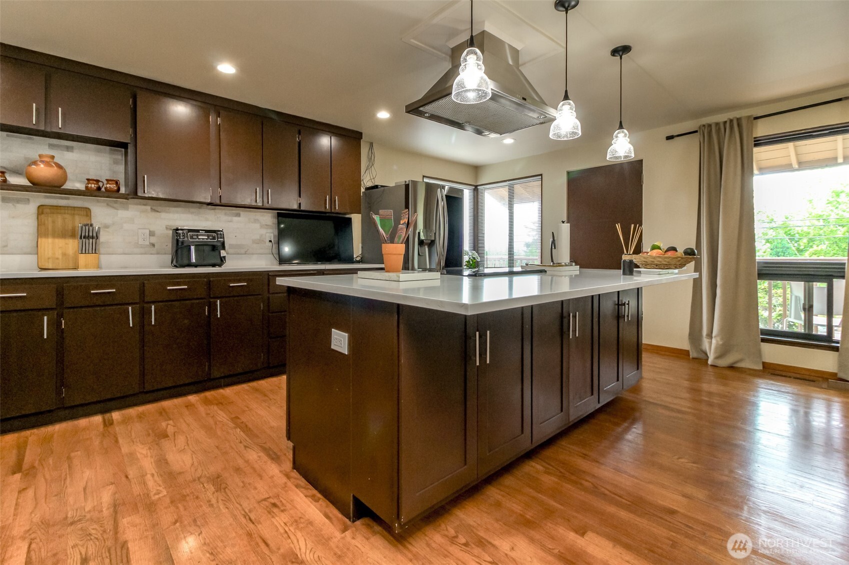 7227 South 128th Street Seattle, WA 98178 - Photo 4 of 40 Gallery Image 4