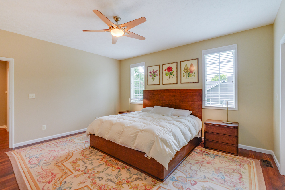 3550 East Bishop Road Mount Vernon, IL 62864 - Photo 27 of 61 a bedroom with a large bed and a window