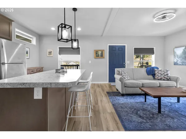 $1,399,000 | 6550 Northeast Memory Lane, Yamhill, OR 97148