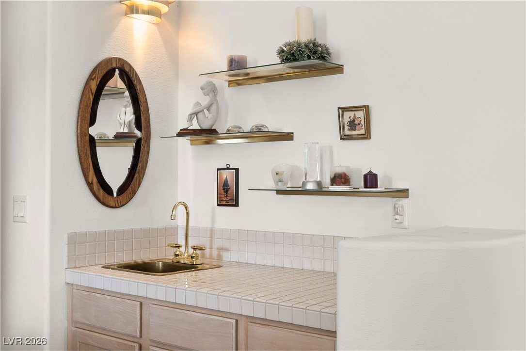 1128 Calico Ridge Drive Henderson, NV 89011 - Photo 13 of 37