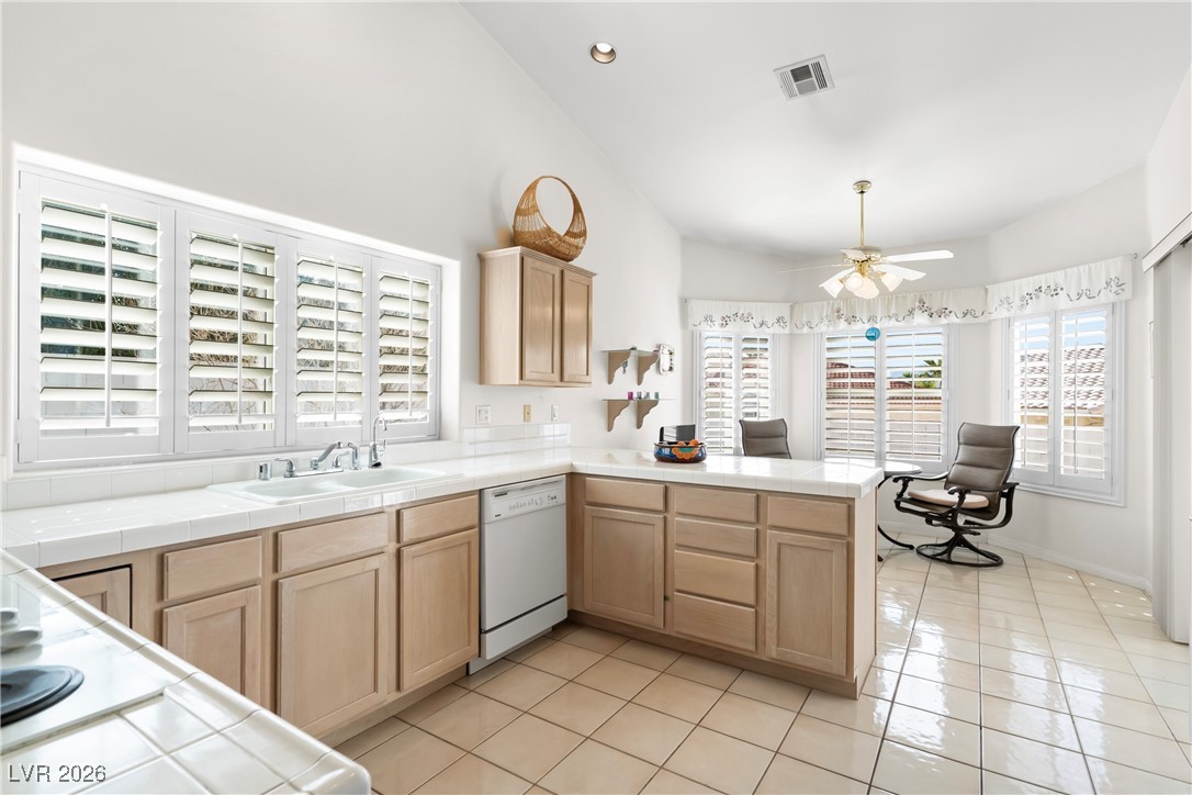 1128 Calico Ridge Drive Henderson, NV 89011 - Photo 14 of 37