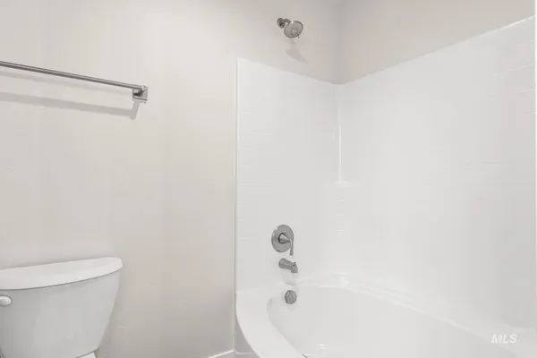 $569,990 | 3739 West Piscina Drive, Meridian, ID 83642