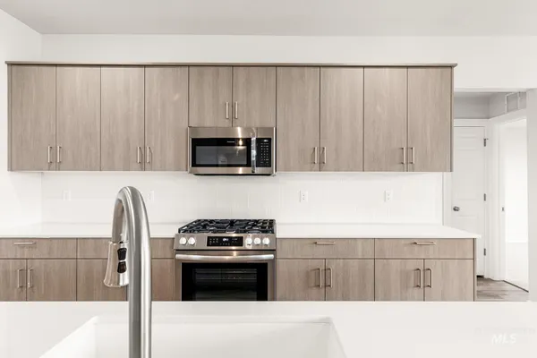 $569,990 | 3739 West Piscina Drive, Meridian, ID 83642